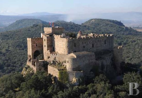 castle-for-sale-in-france.jpg