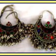 Coin in Jewellery from Bukhara Coin in Jewellery from Bukhara NIYAZOVA, MAKHSUMA I. Numismática oriental / Oriental Numismatics Actas del XIII Congreso Internacional de Numismática (2003) From ancient times coins used as currency and as element...