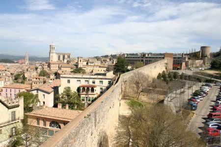 Girona's Wall - photo by Yearofthedragon