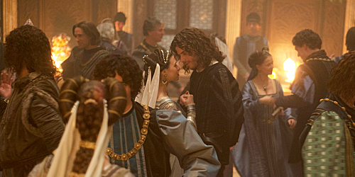 On this week's episode of The Borgias, Lucrezia tearfully gives up Giovanni to Rodrigo and Vanozza. Forces against the Borgias gather at Forli, Cesare makes friends with the French and Rodrigo invites new scandal into his bed.