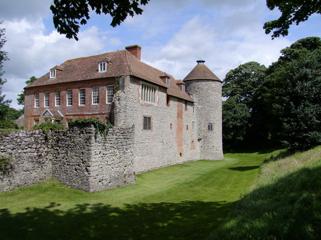 Castle for Sale in England: Westenhanger Castle - photo by Ian Knox/Wikipedia commons