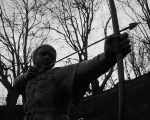 The Robin Hood Statue, Nottingham Castle - photo by Vasa1628 / Wikimedia Commons