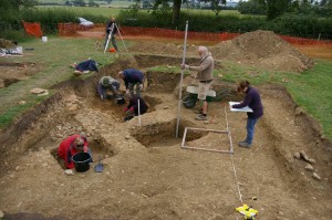 Members of the team excavating and 
recording the chapel and the cemetery  - Photo University of Leicester Archaeological Services