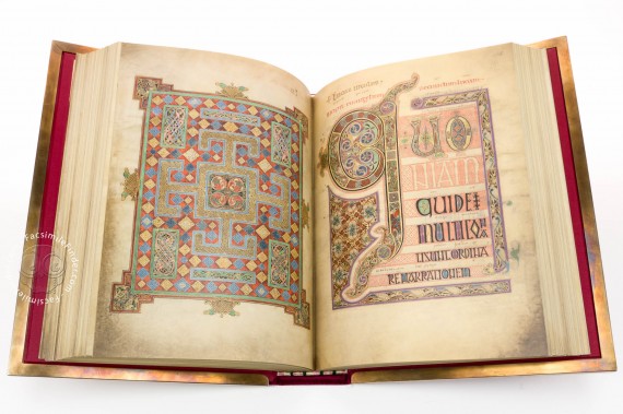 most beautiful medieval manuscripts lindisfarne gospels