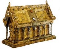 Medieval reliquary 2