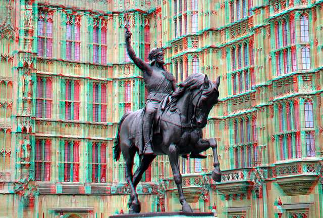 Statue of Richard the Lionheart - photo by wim hoppenbrouwers / Flickr