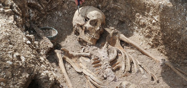 anglo saxon skeleton - photo UK Ministry of Defence / Flickr