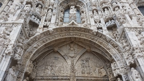 Manueline architecture on the South Portal of Jerónimos Monastery, Belém, Lisbon. Photo by Medievalists.net.