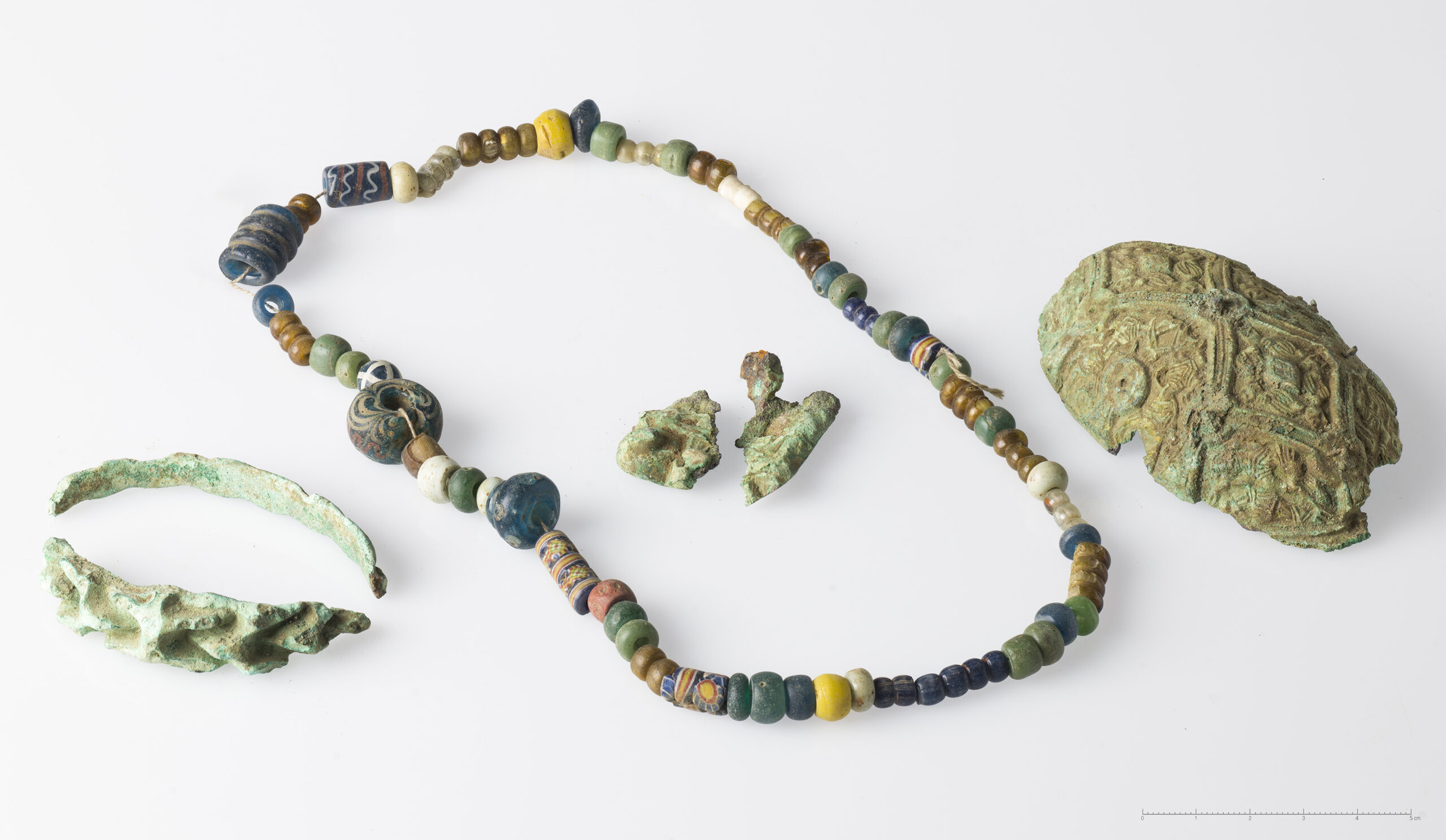Unexpected delivery: Viking jewellery given to Norwegian museum