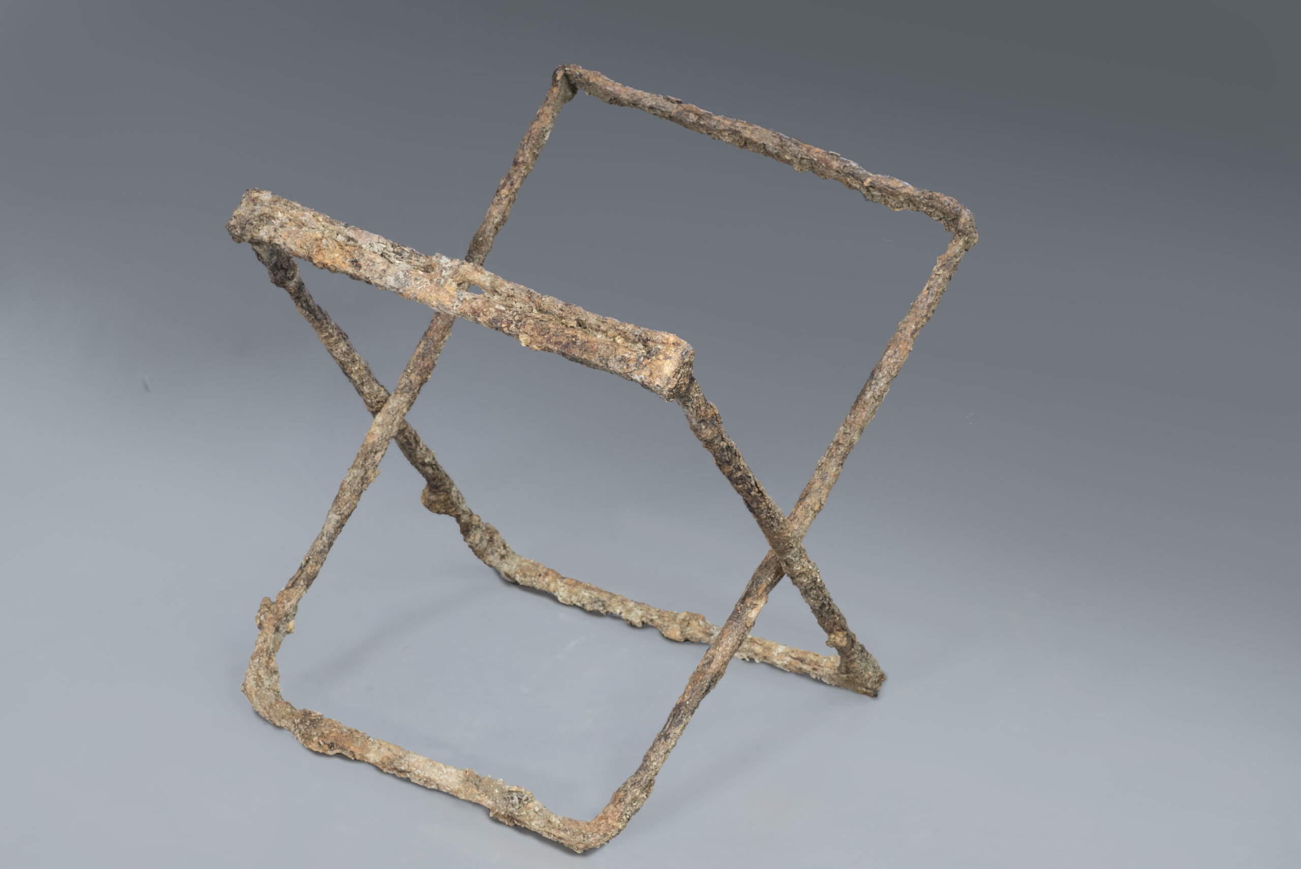 Medieval ‘folding chair’ discovered