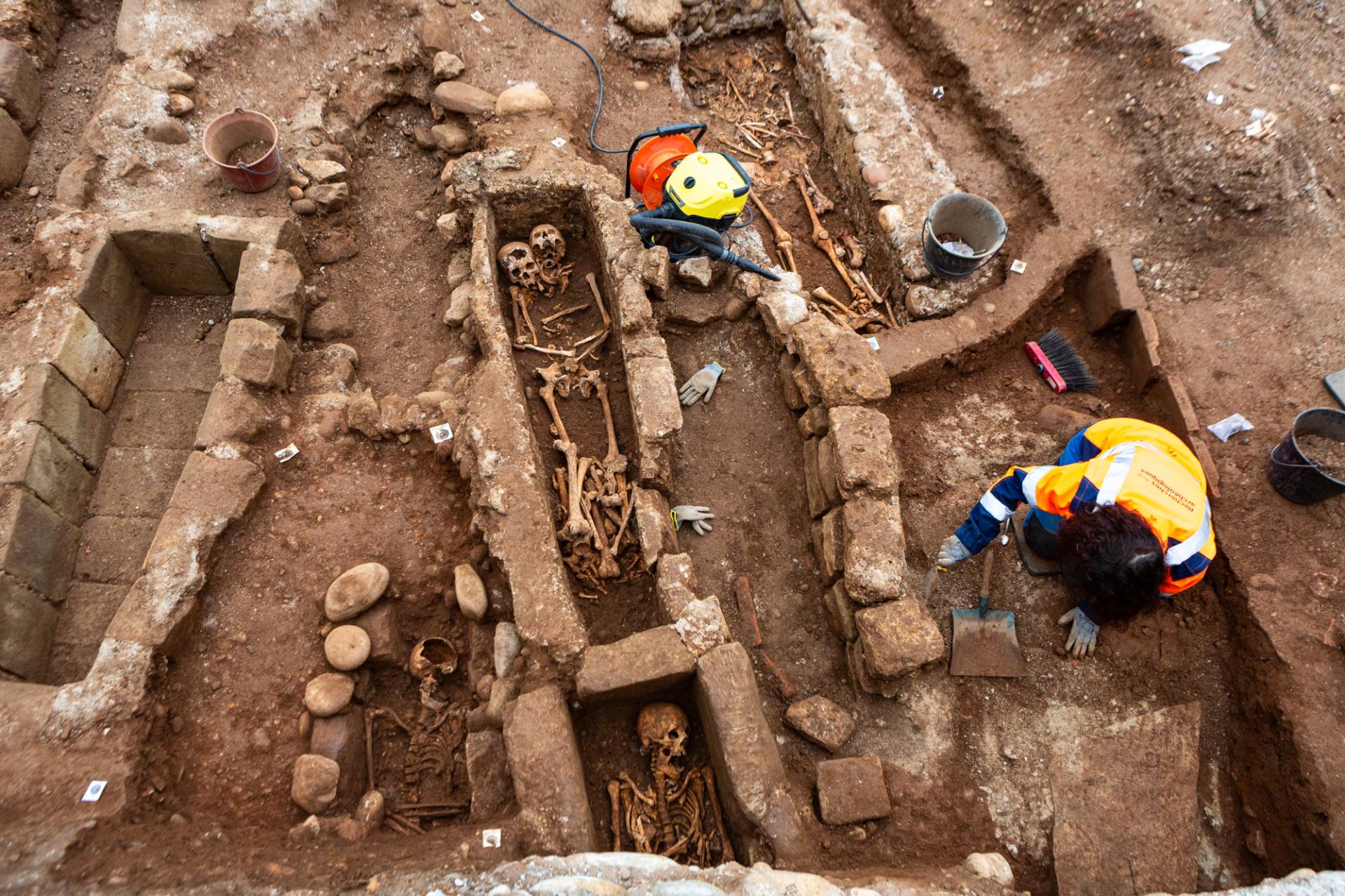 Medieval Cemetery and Basilica Discovered in Southern France - Medievalists.net